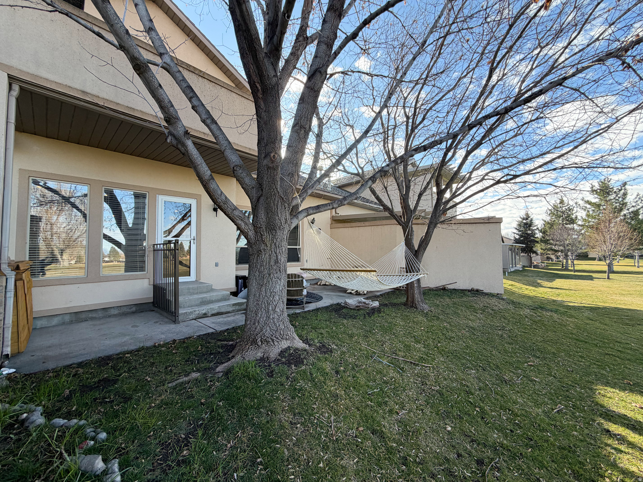 PLEASANT MEADOWS - Residential