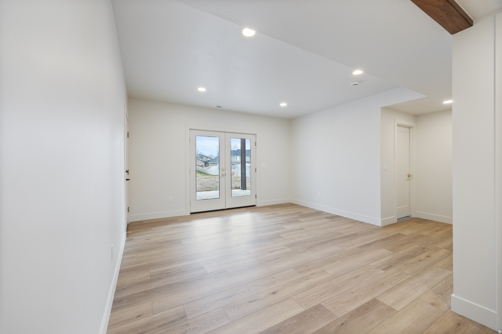 DRAGON MEADOWS - Residential