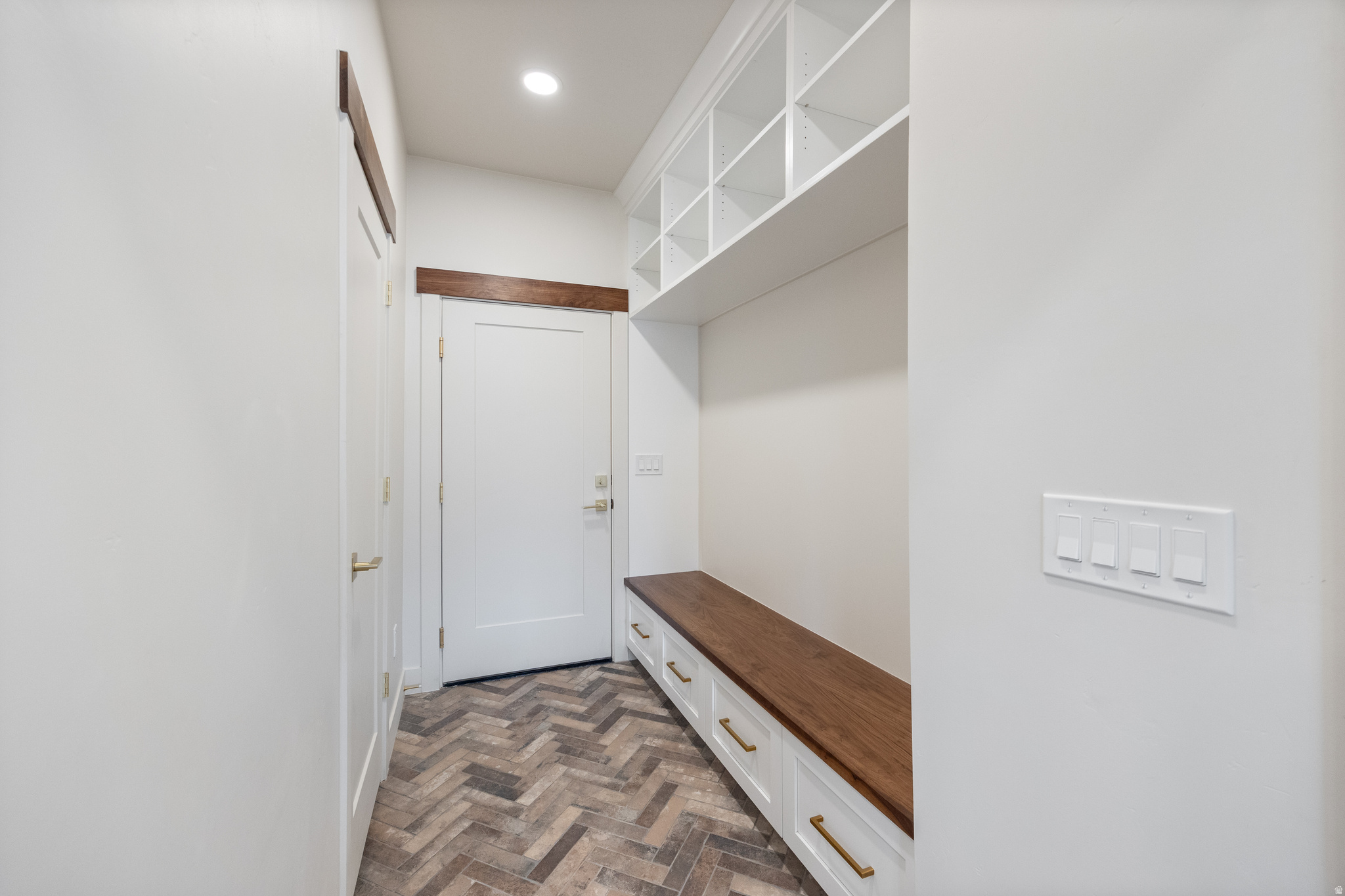 DRAGON MEADOWS - Residential