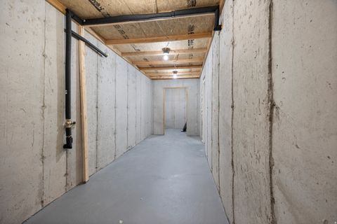 Tiny photo for 846 E 400 N, Salem, UT 84653 (MLS # 2134391)