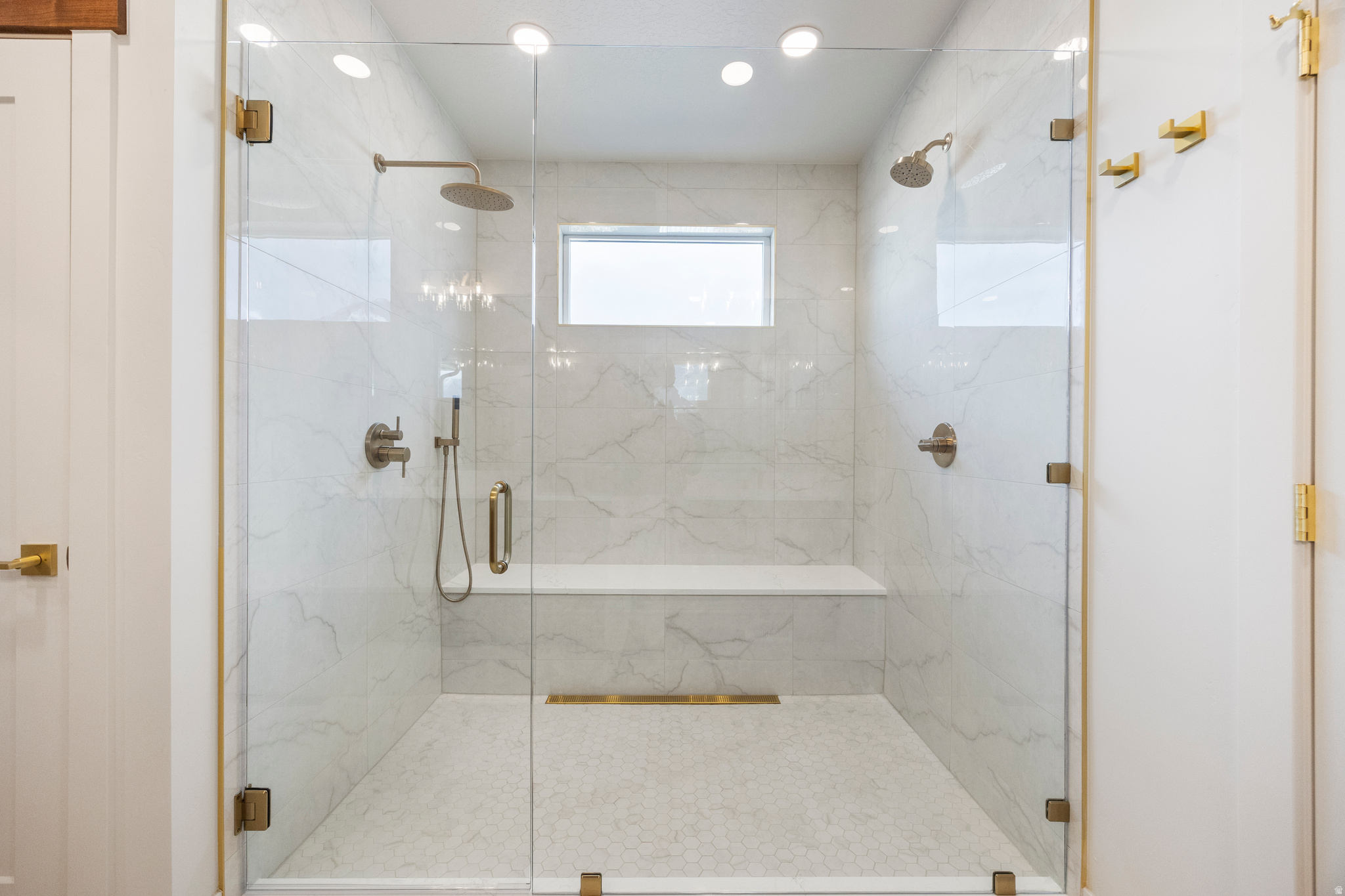 DRAGON MEADOWS - Residential