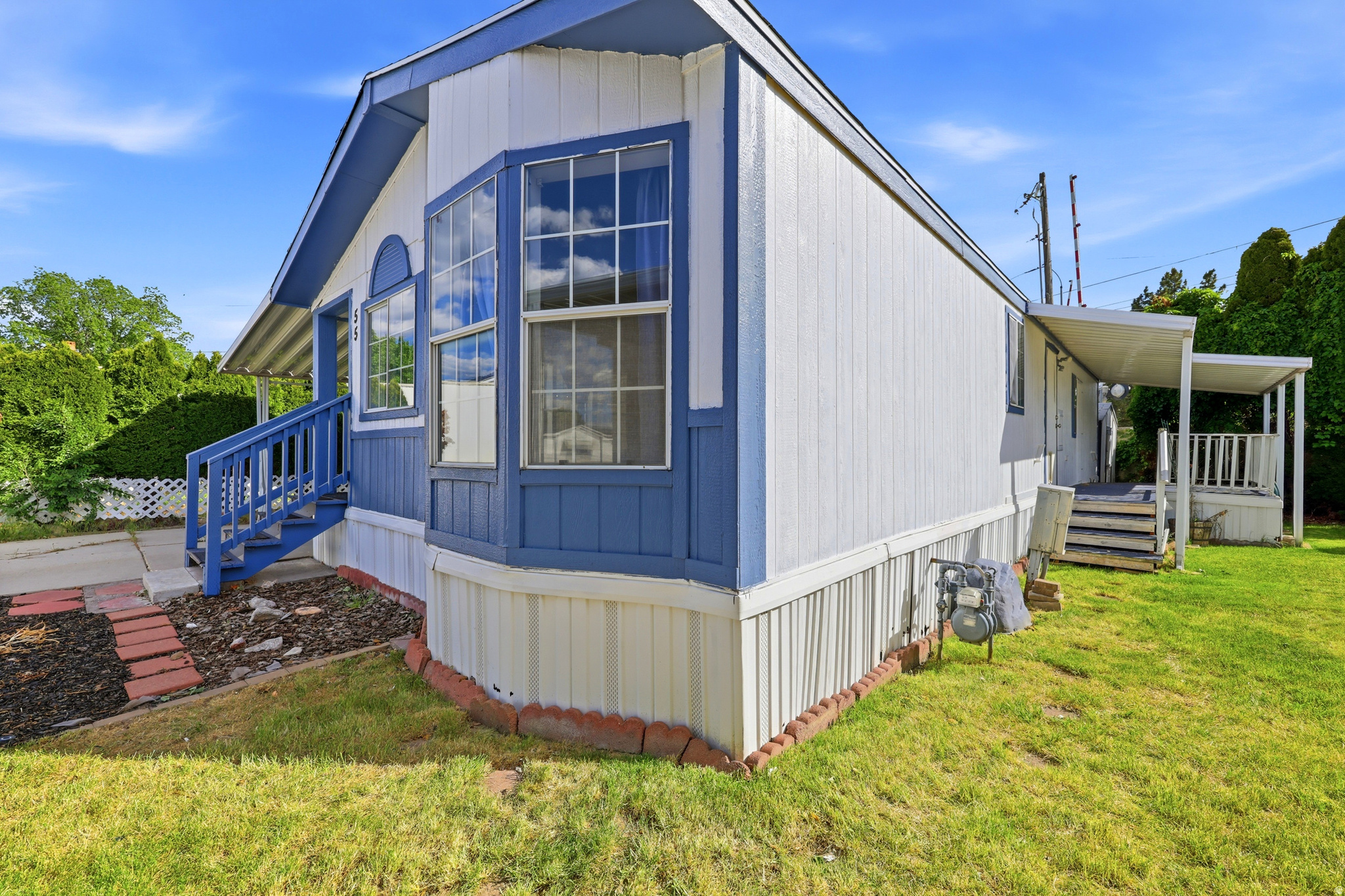 APPLEWOOD - Residential