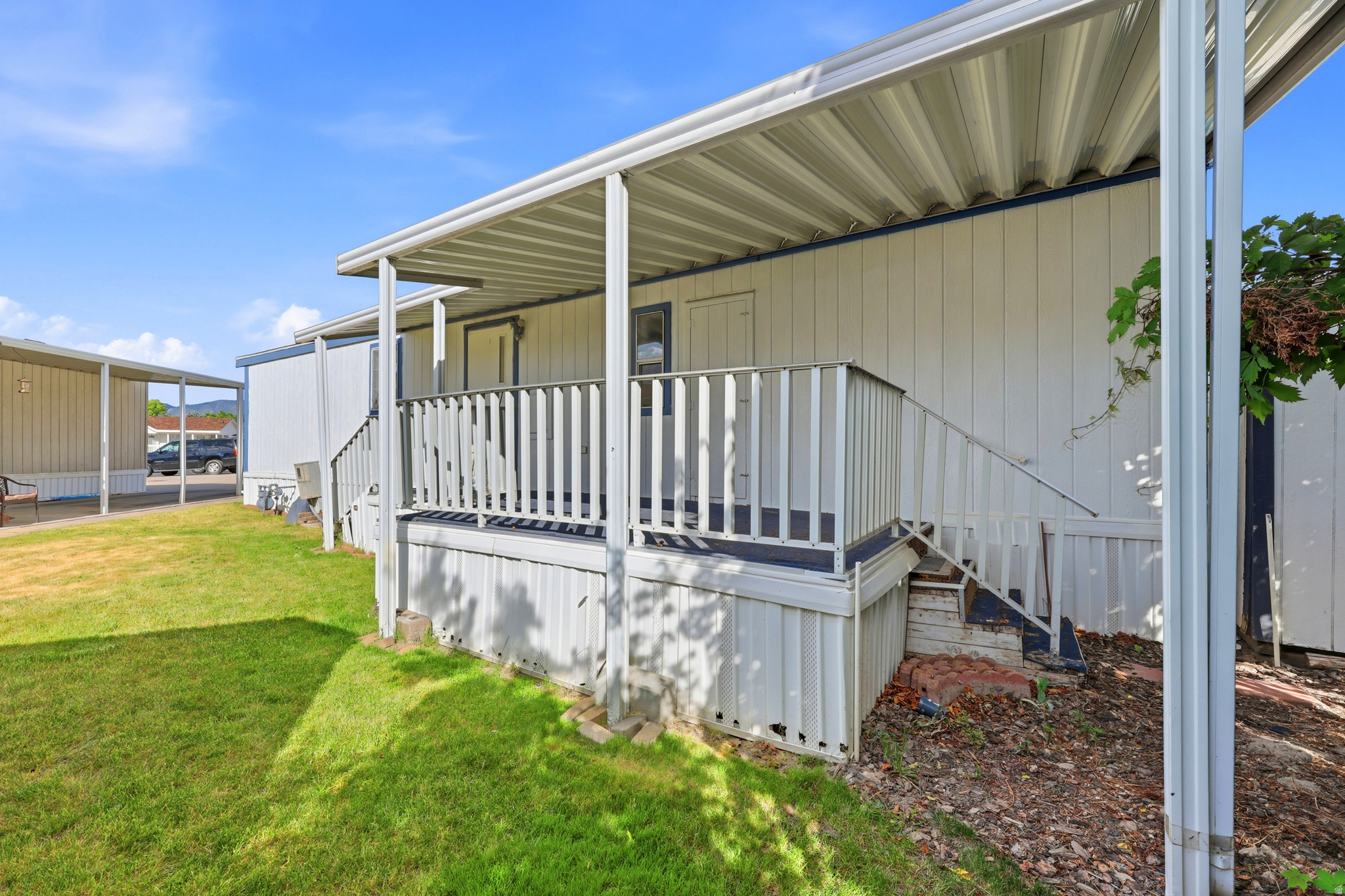APPLEWOOD - Residential