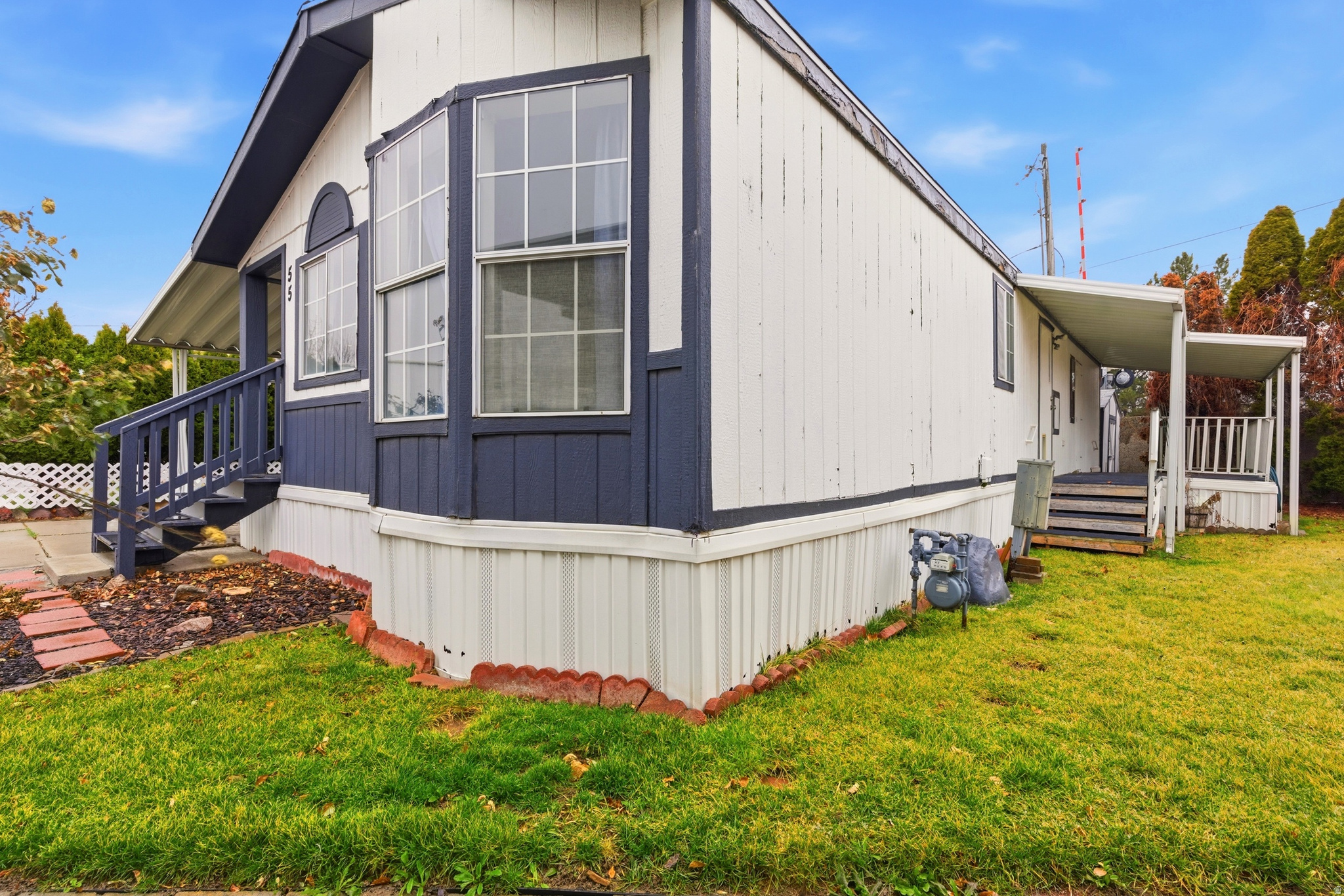 APPLEWOOD - Residential