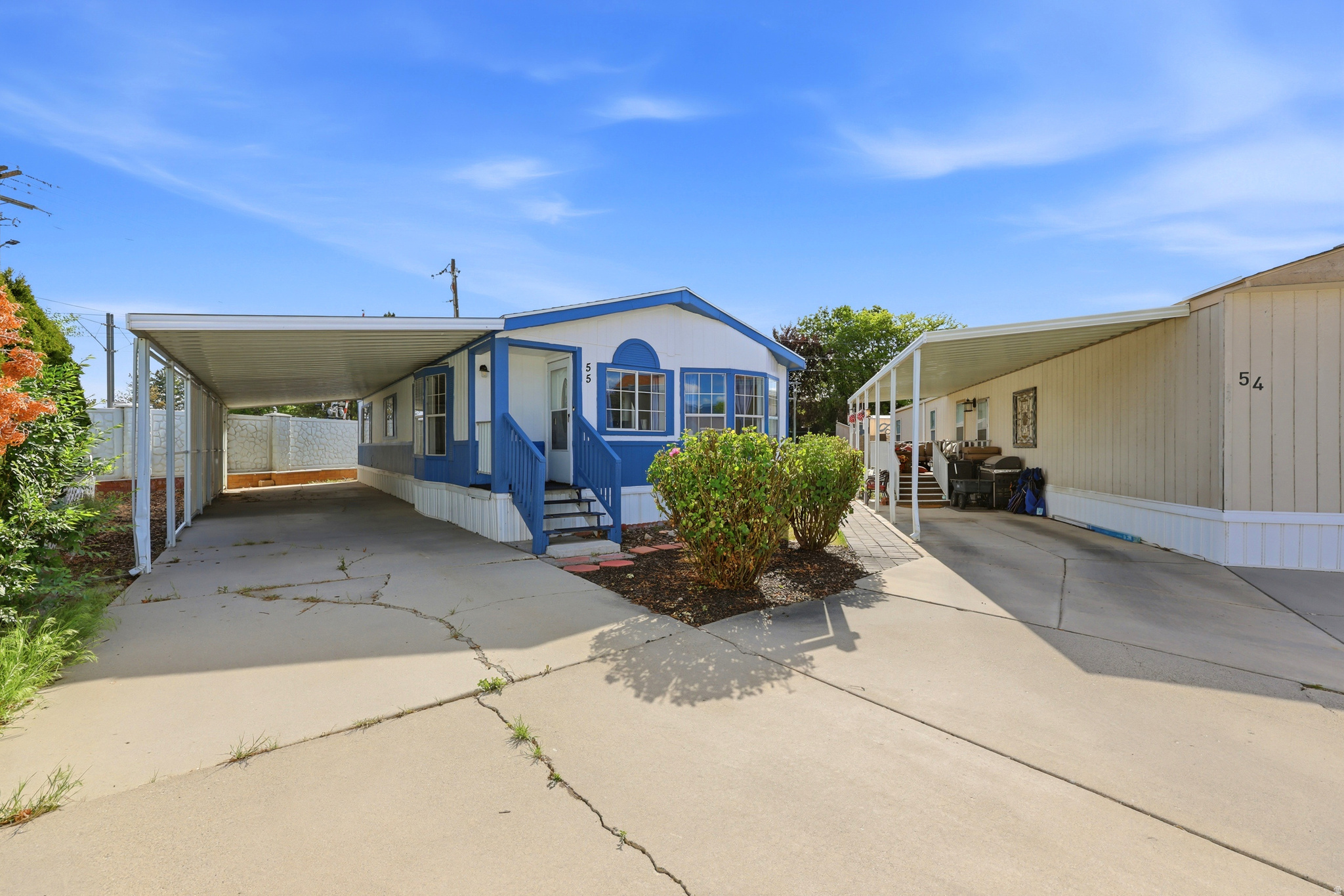APPLEWOOD - Residential