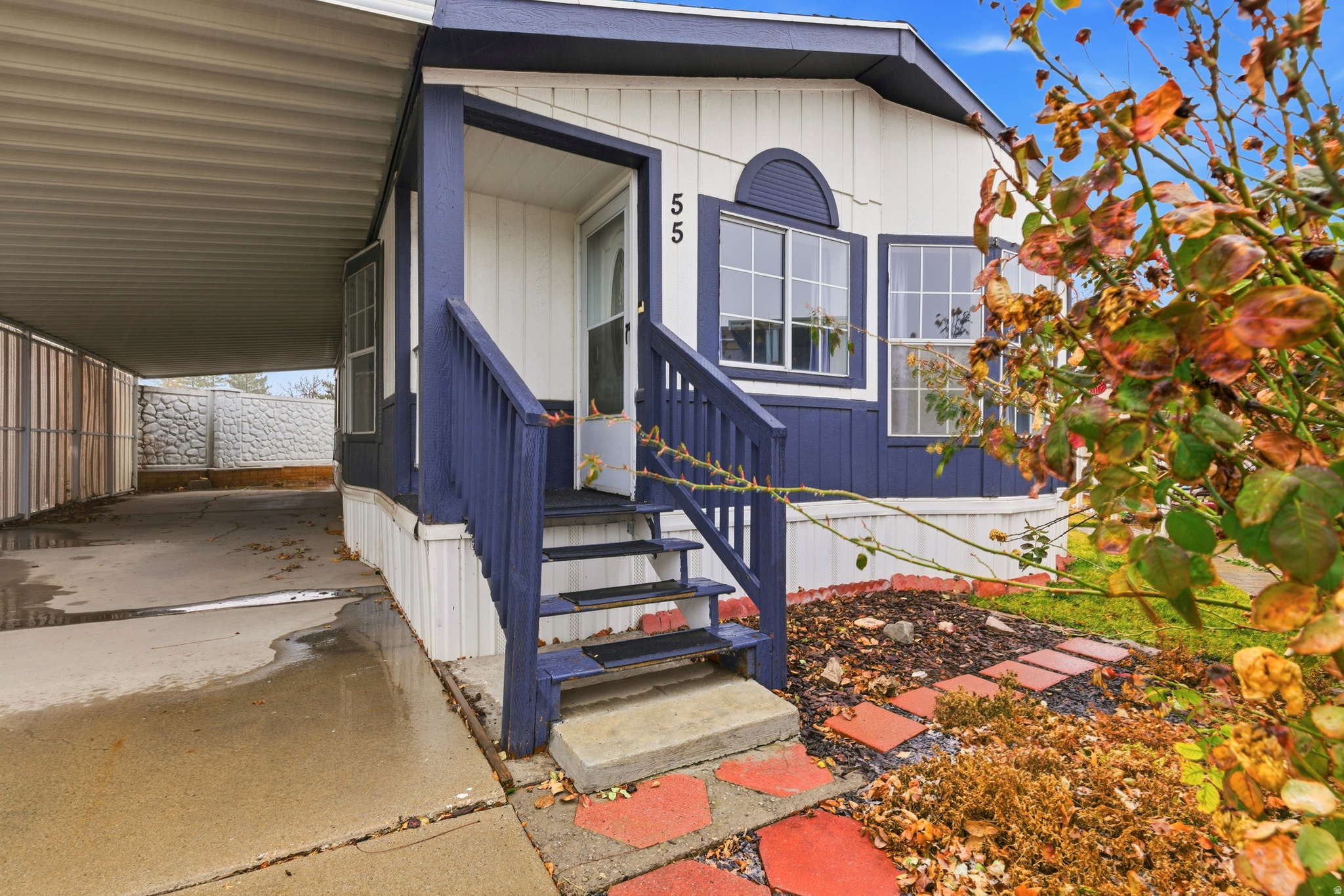 APPLEWOOD - Residential