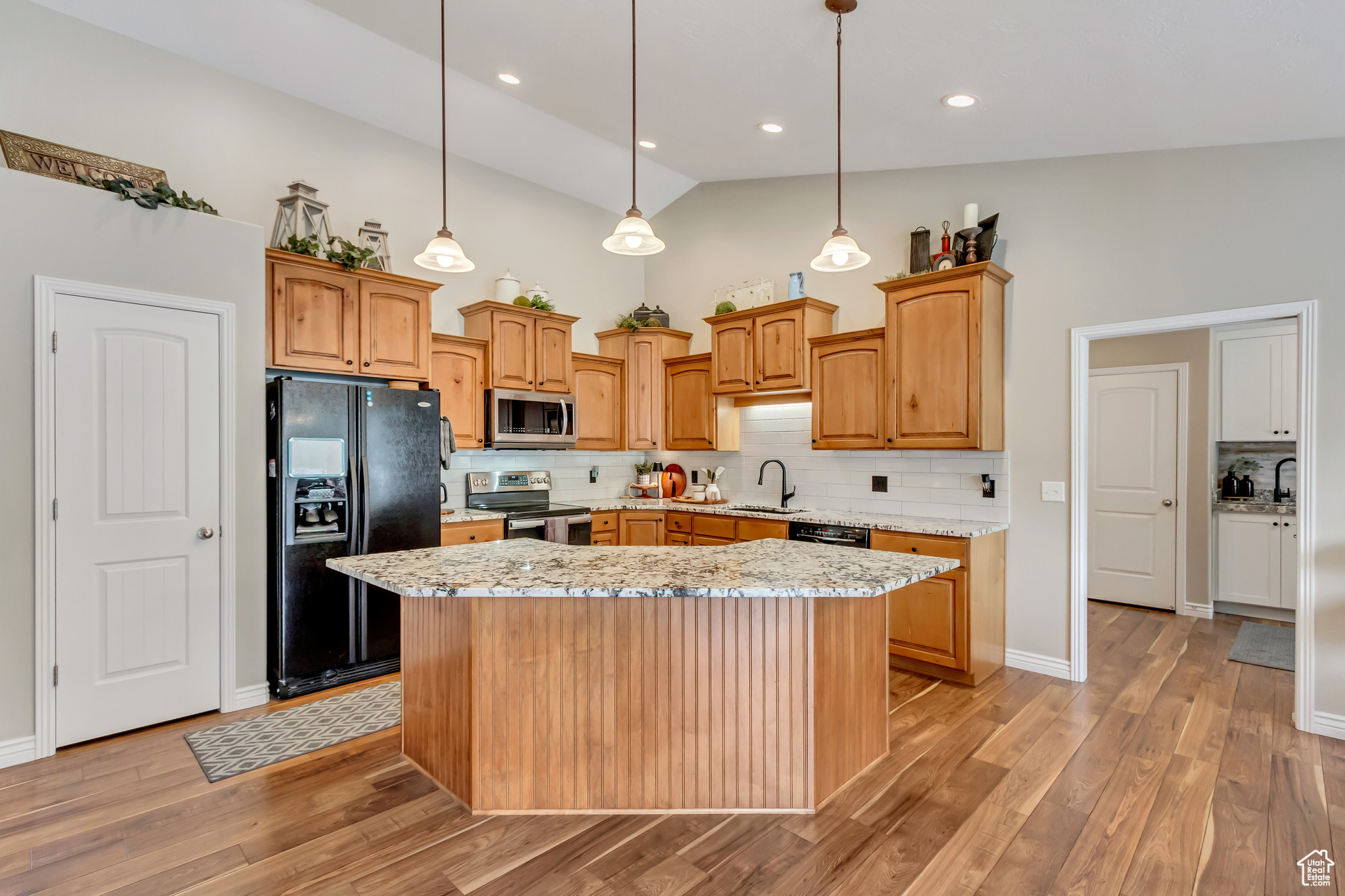 3439 S Silverwood Cir, West Valley City, Utah image 9