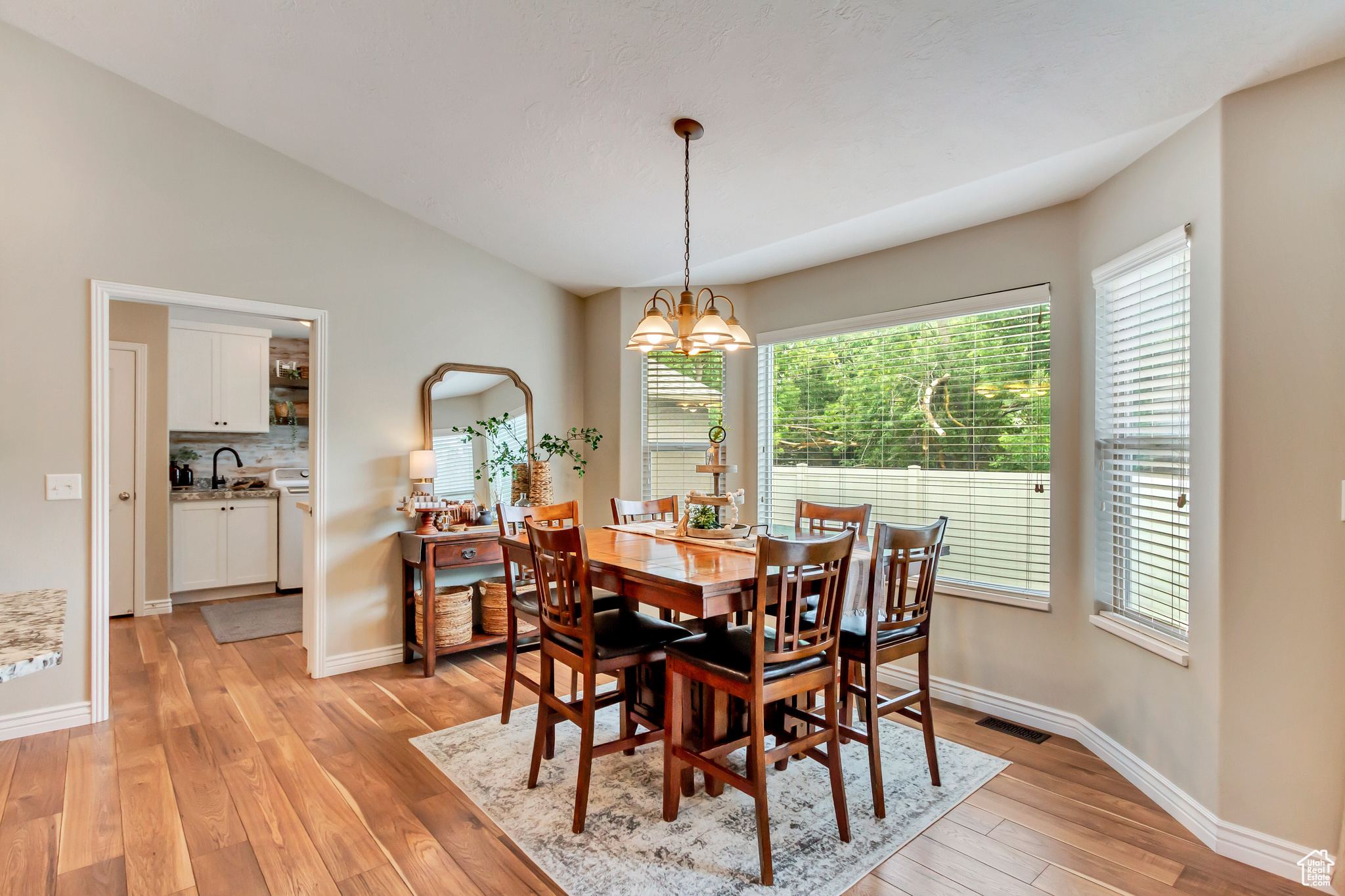 3439 S Silverwood Cir, West Valley City, Utah image 6