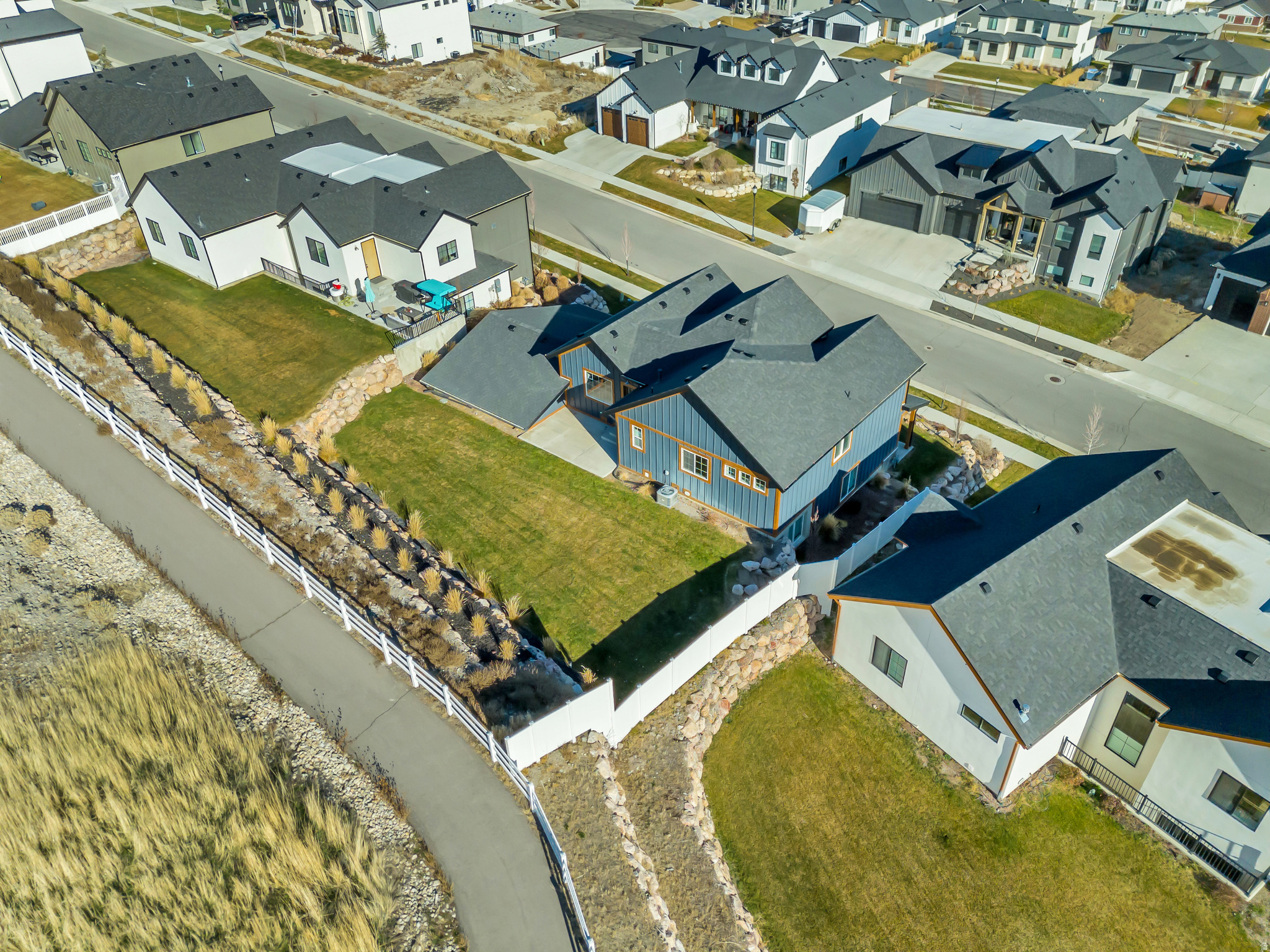 THE RIDGES AT ROSE CANYON - Residential