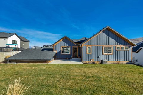 Tiny photo for 14236 S SUMMIT CREST LN, Herriman, UT 84096 (MLS # 2126321)