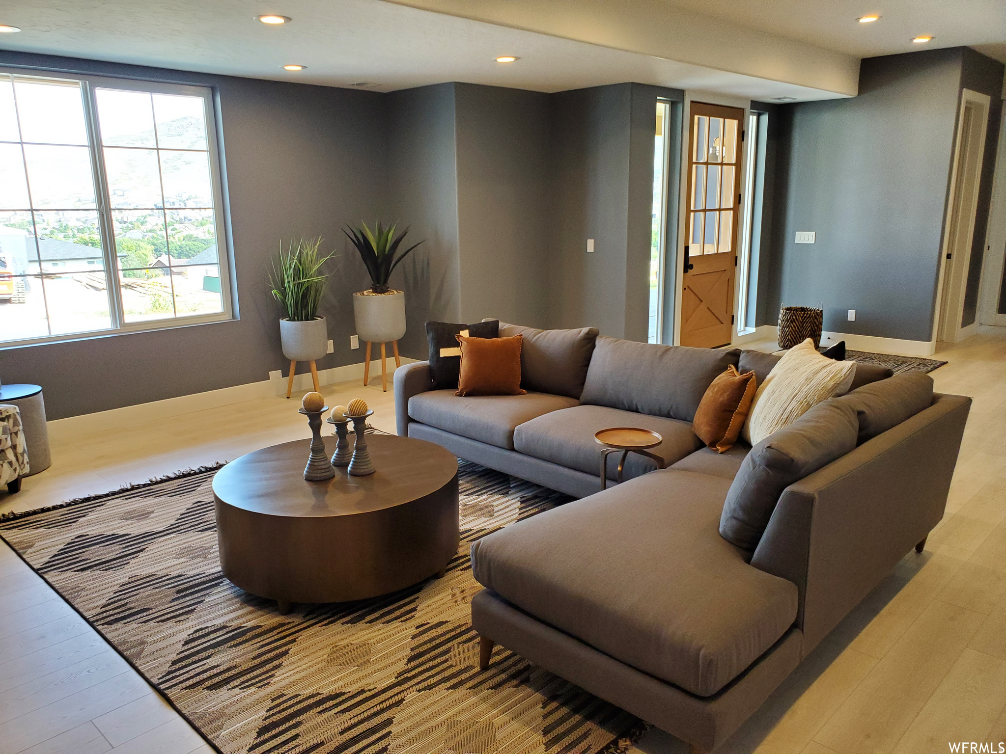 THE RIDGES AT ROSE CANYON - Residential