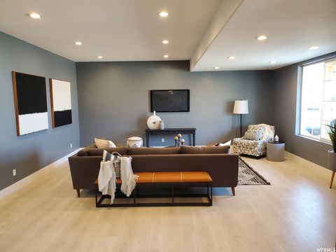 Tiny photo for 14236 S SUMMIT CREST LN, Herriman, UT 84096 (MLS # 2126321)