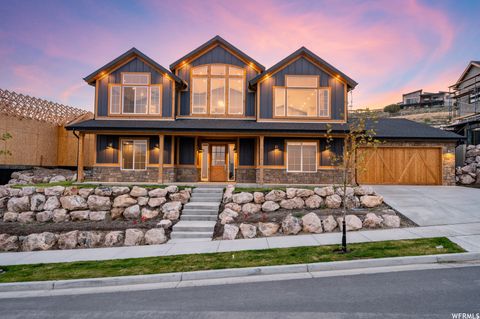 Photo of 14236 S SUMMIT CREST LN, Herriman, UT 84096 (MLS # 2126321)