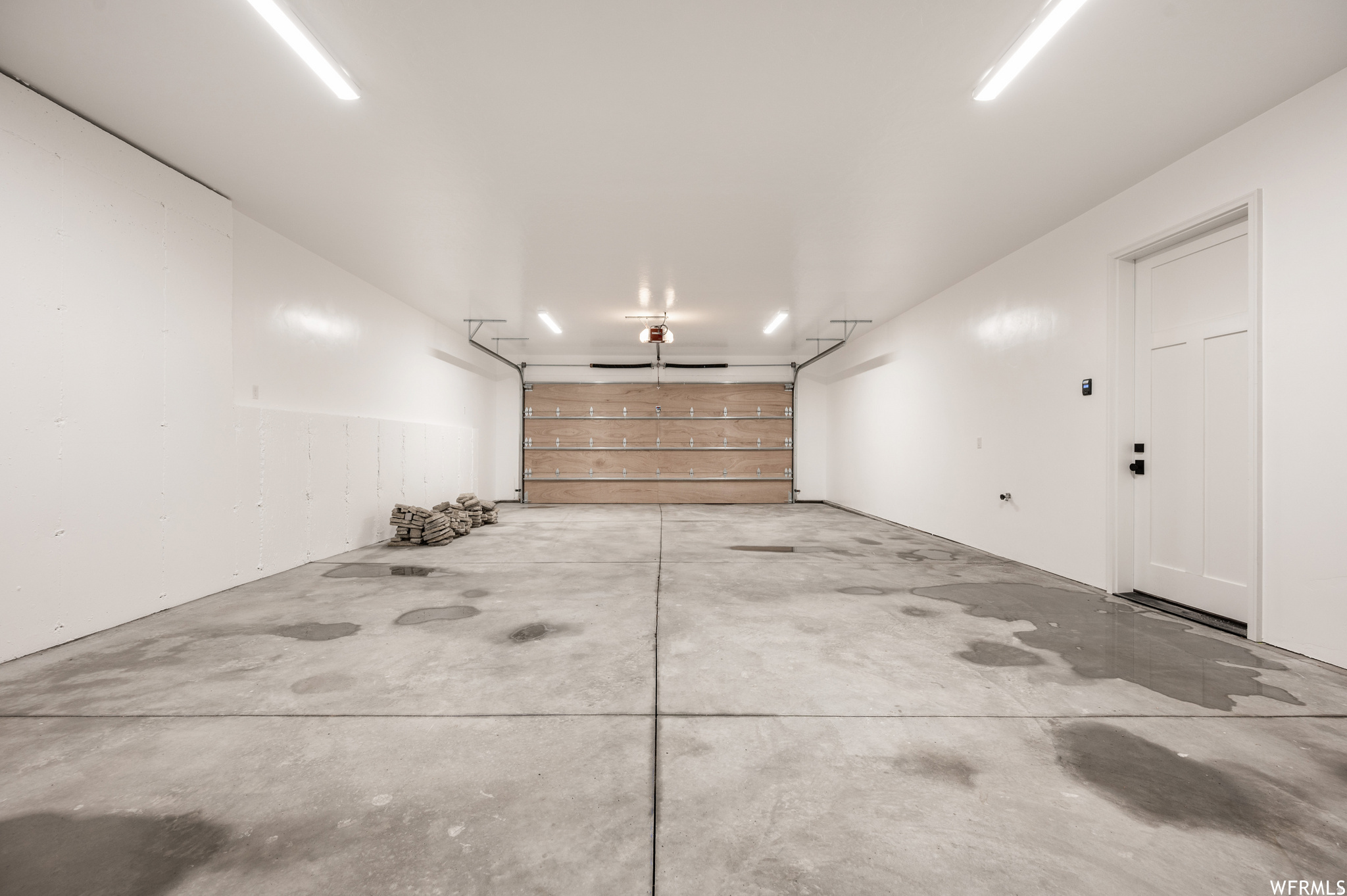 THE RIDGES AT ROSE CANYON - Residential