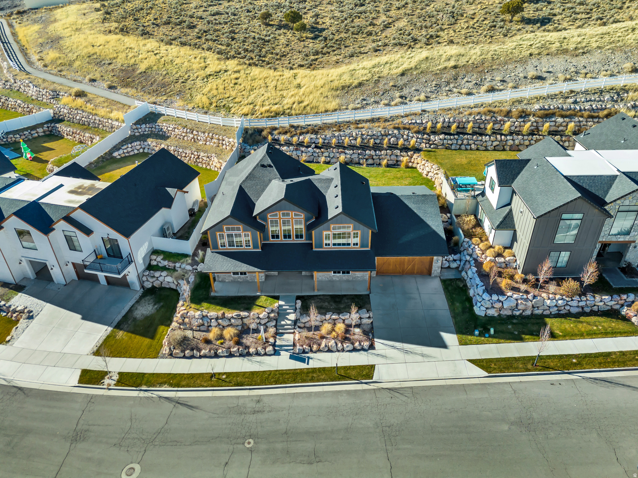 THE RIDGES AT ROSE CANYON - Residential