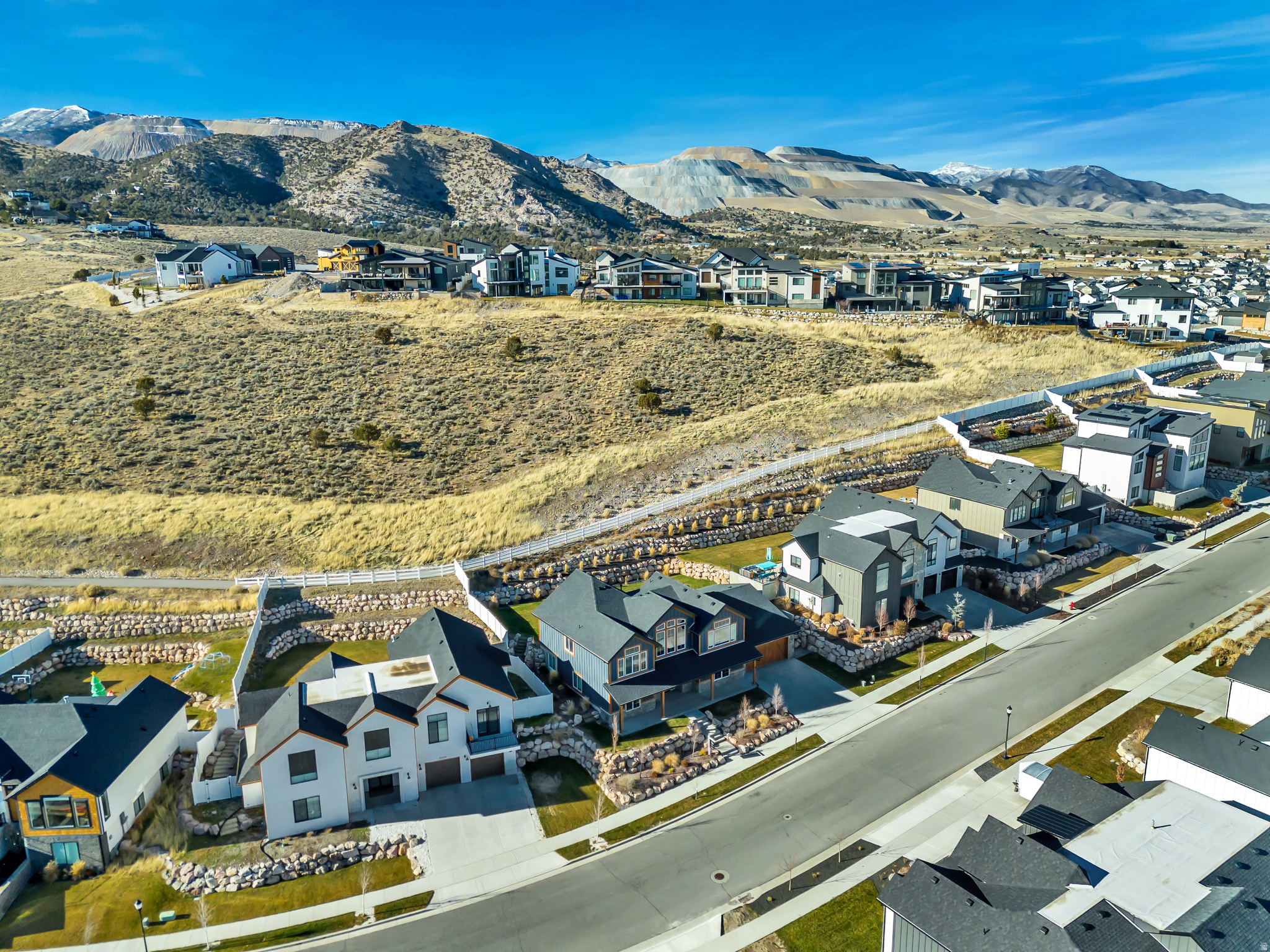 THE RIDGES AT ROSE CANYON - Residential