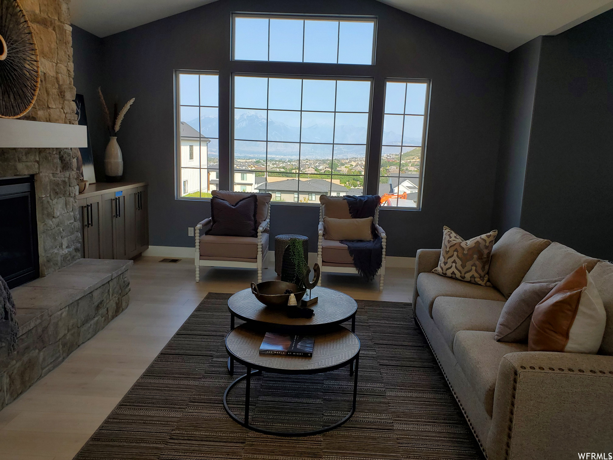 THE RIDGES AT ROSE CANYON - Residential