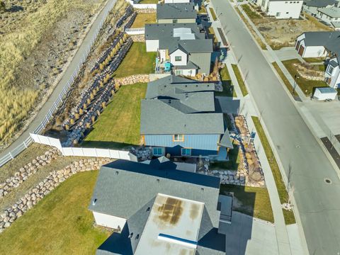 Tiny photo for 14236 S SUMMIT CREST LN, Herriman, UT 84096 (MLS # 2126321)