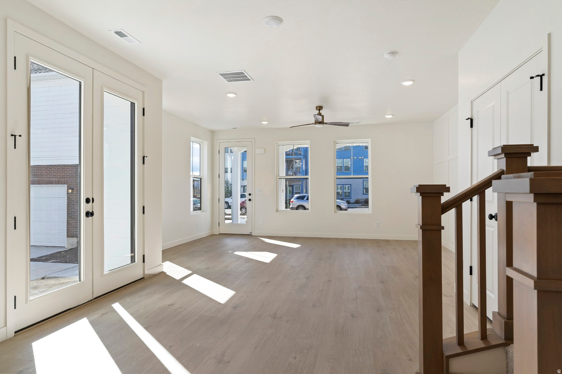 DAYBREAK - Residential