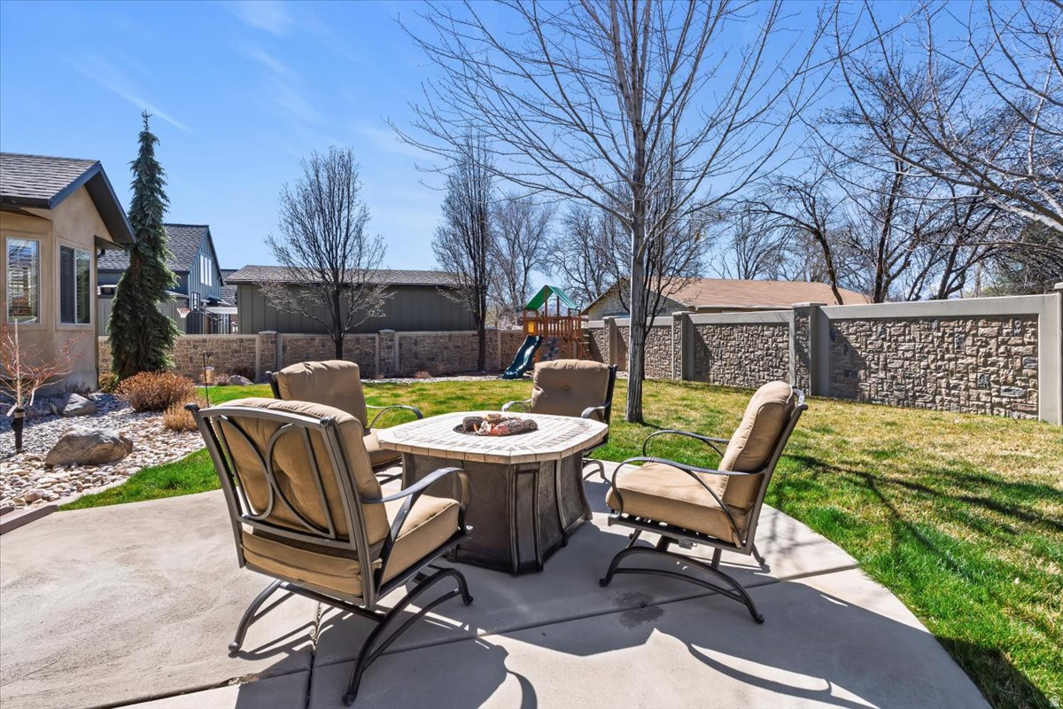 JACKSON DOWNS - Residential