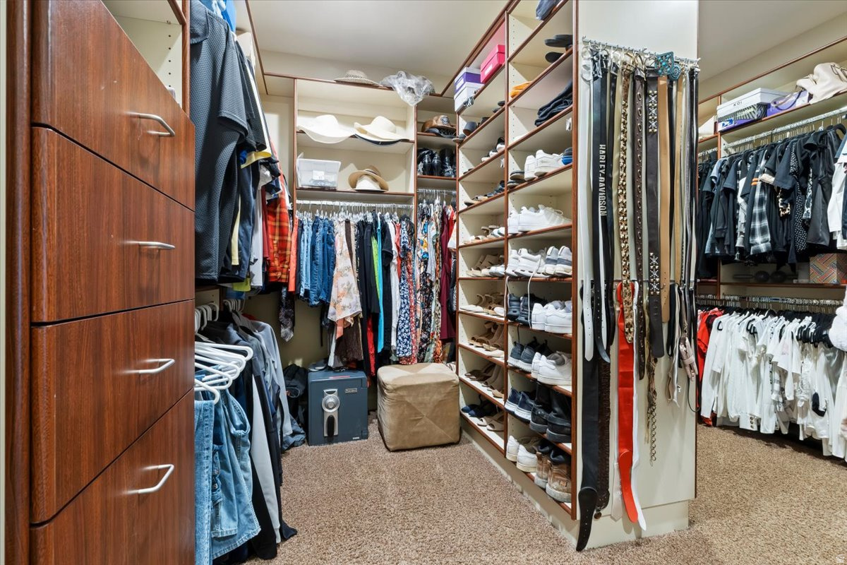 JACKSON DOWNS - Residential