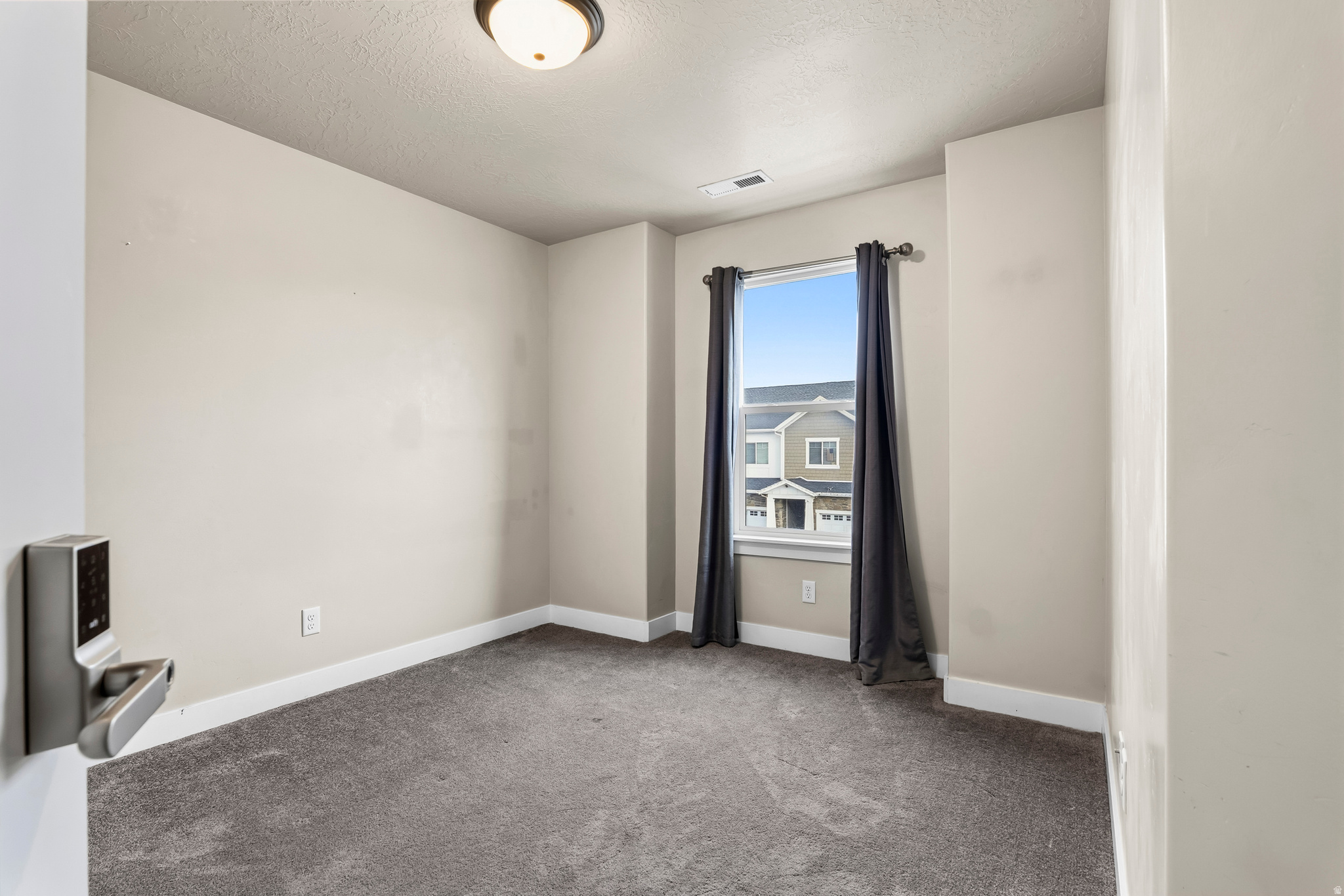 SHADOW RUN - Residential