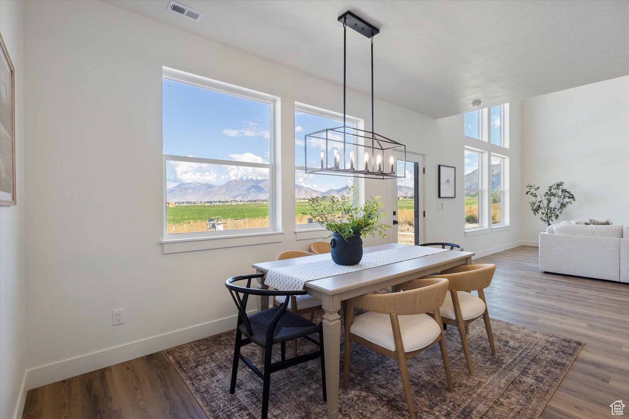 DAVIS - Residential