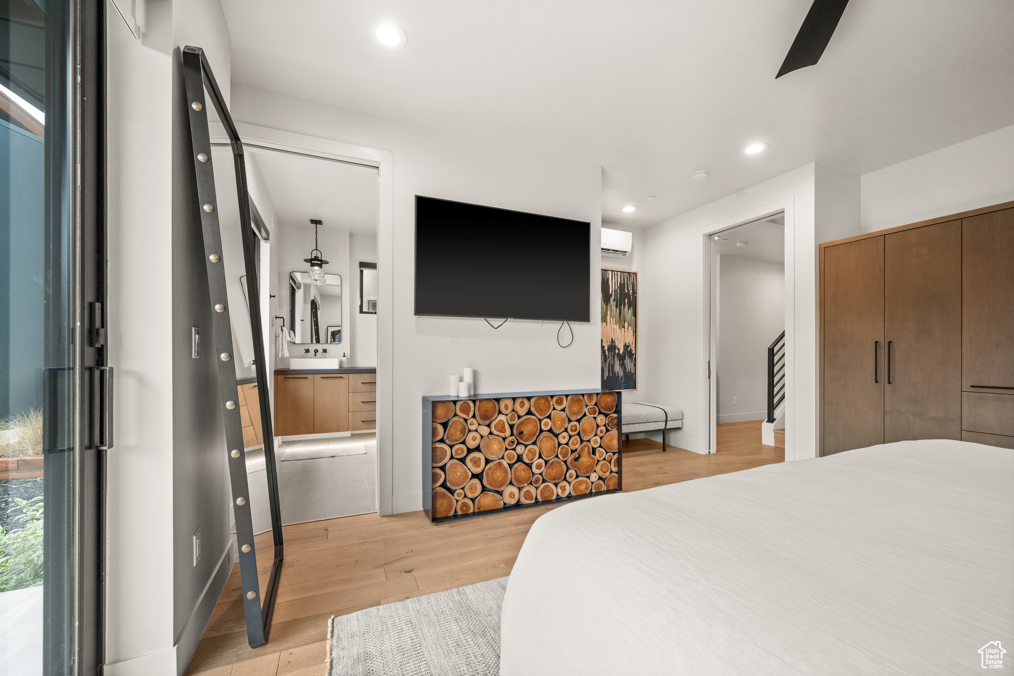 RE-SUBDIVISION - Residential