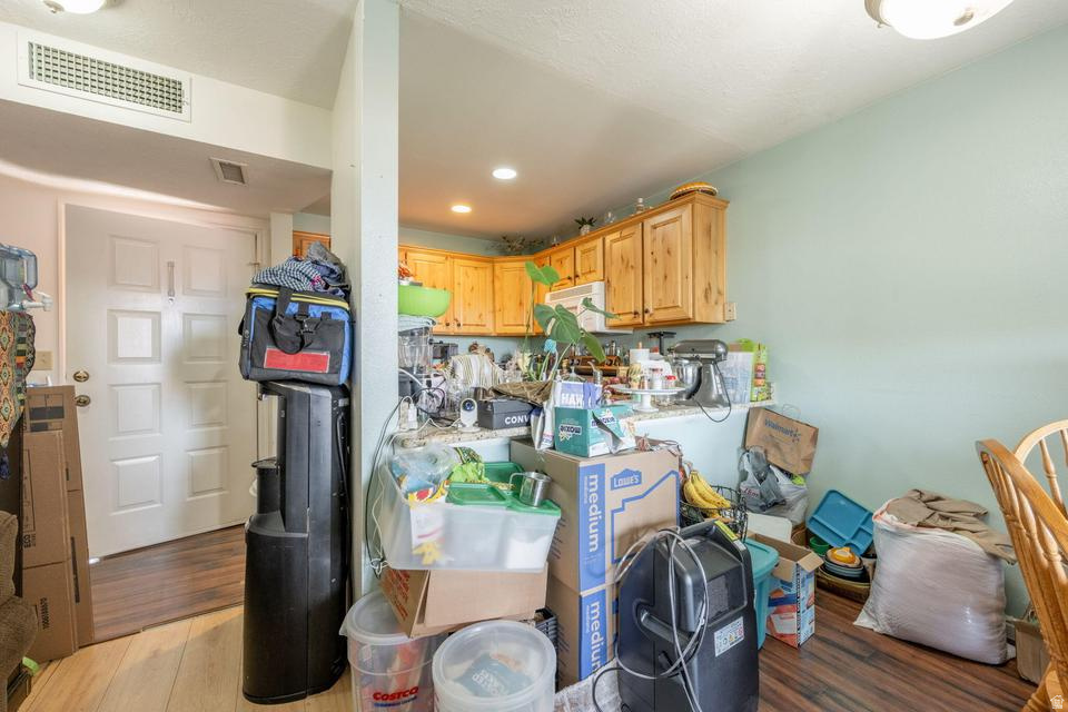 GARDENS SOUTH CONDO 5 - Residential