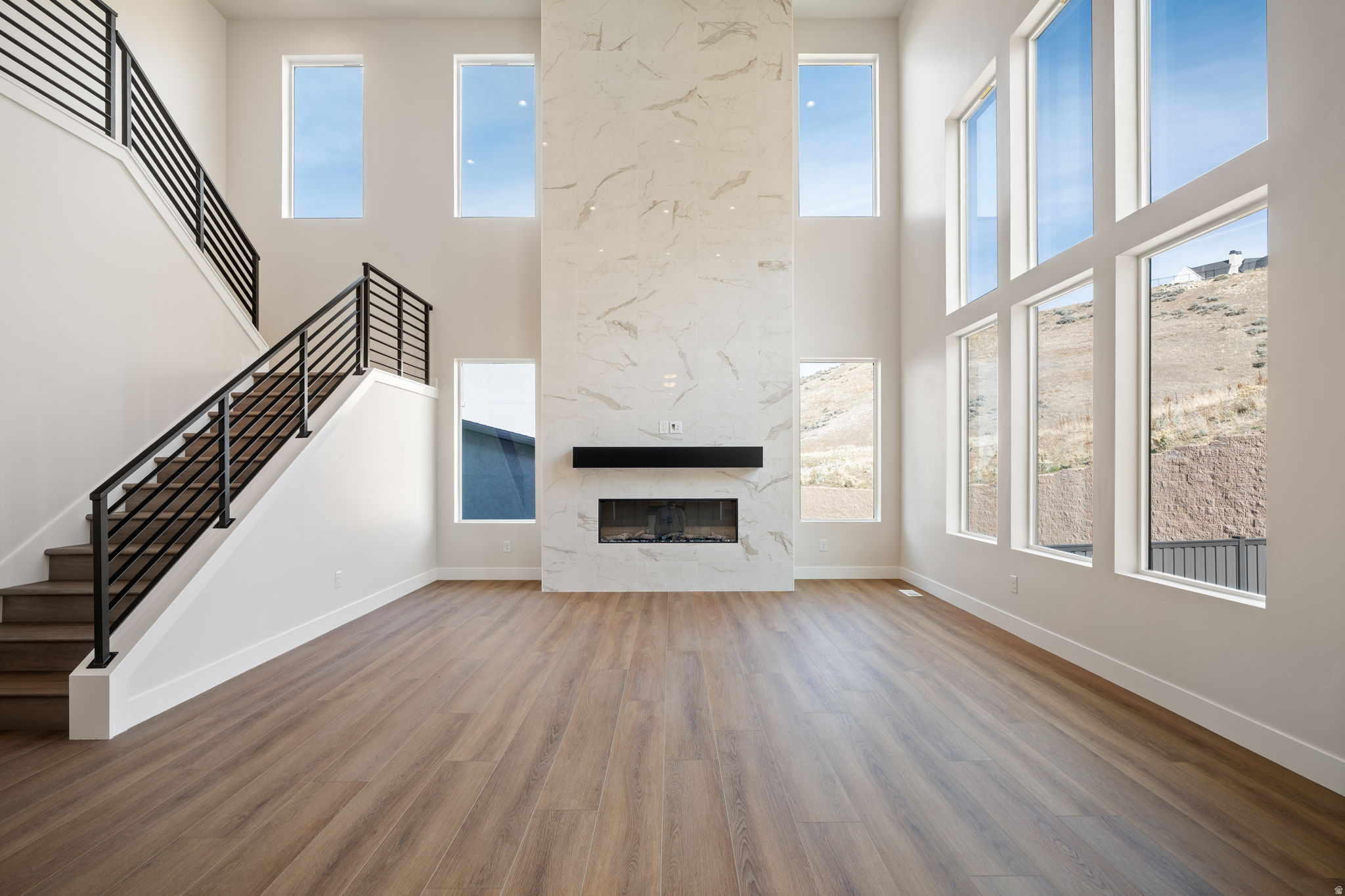 LAKEVIEW ESTATES - Residential