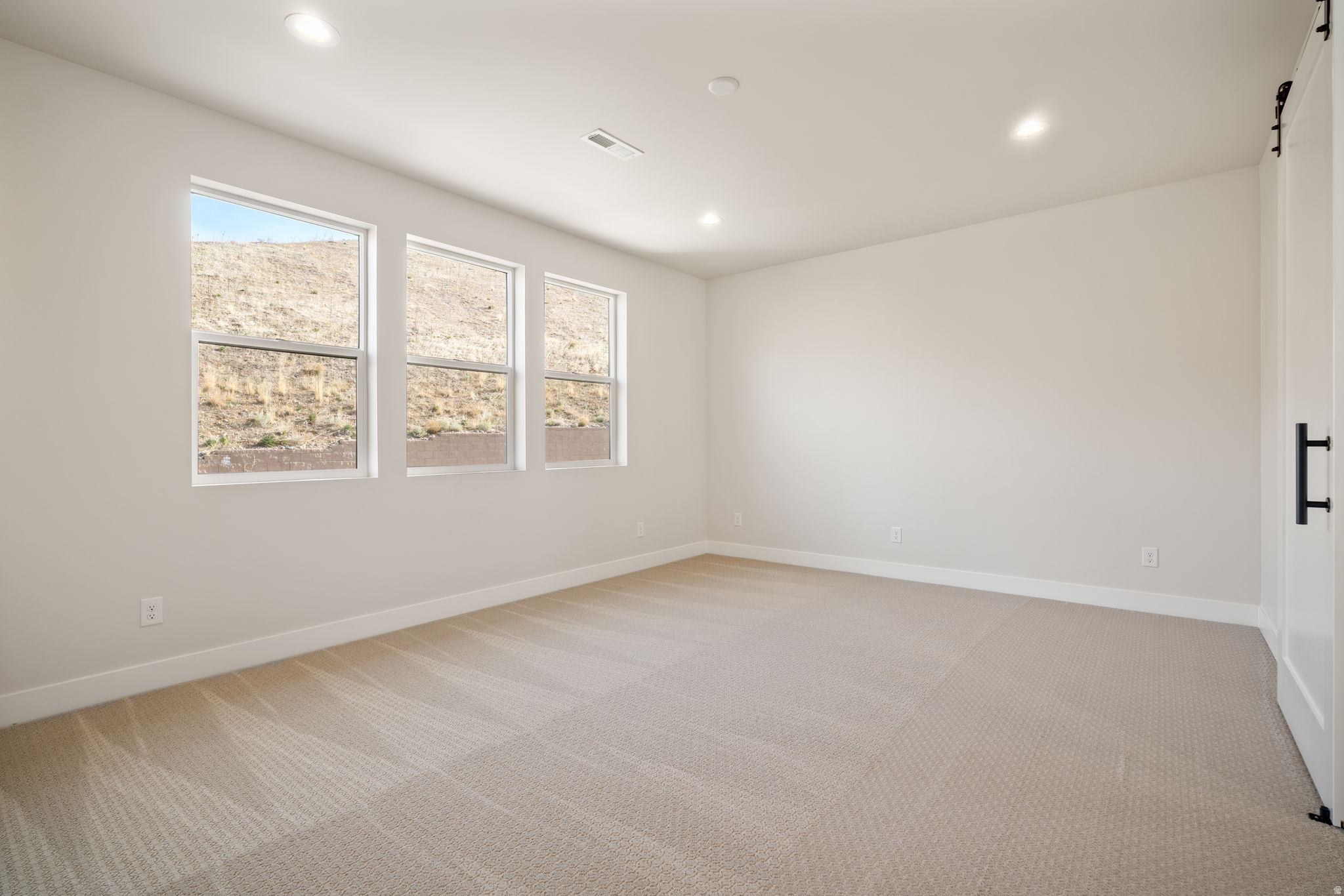 LAKEVIEW ESTATES - Residential