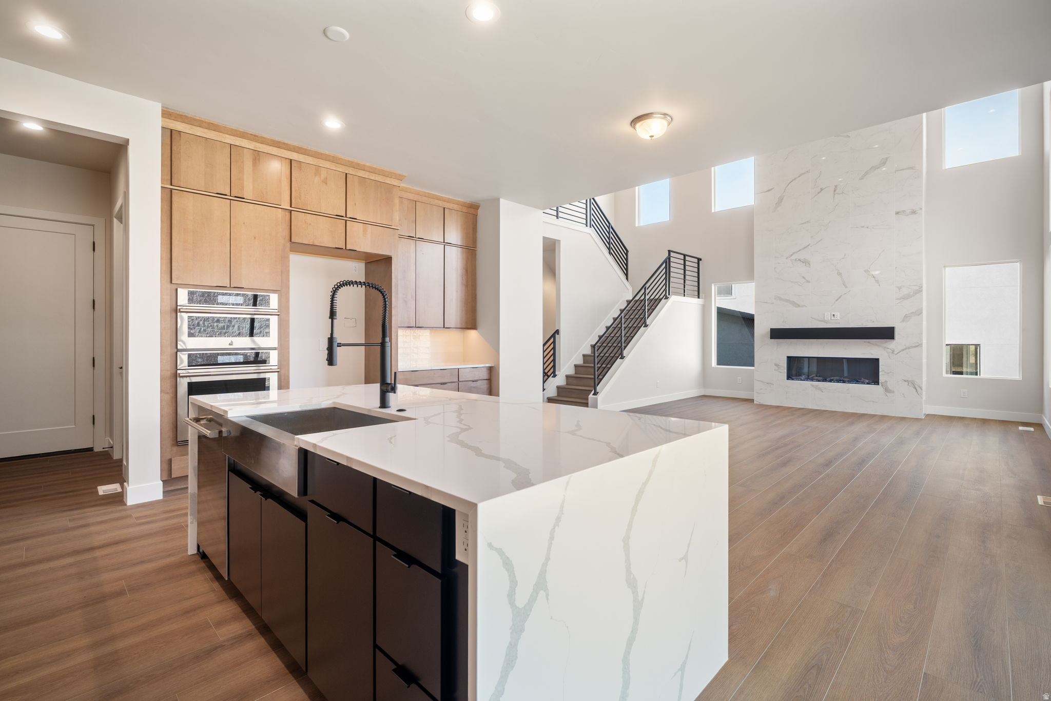 LAKEVIEW ESTATES - Residential