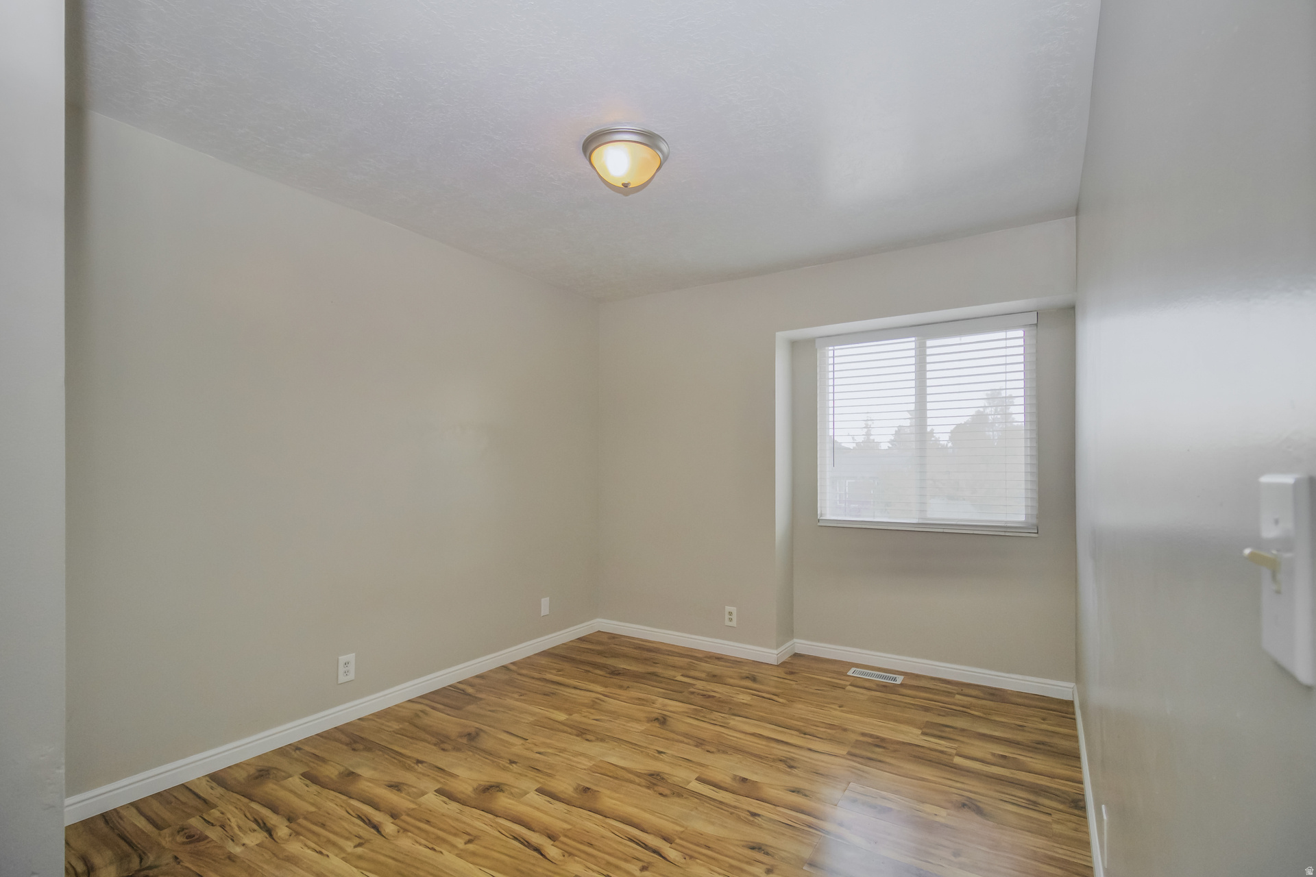 OQUIRRH SHADOWS - Residential