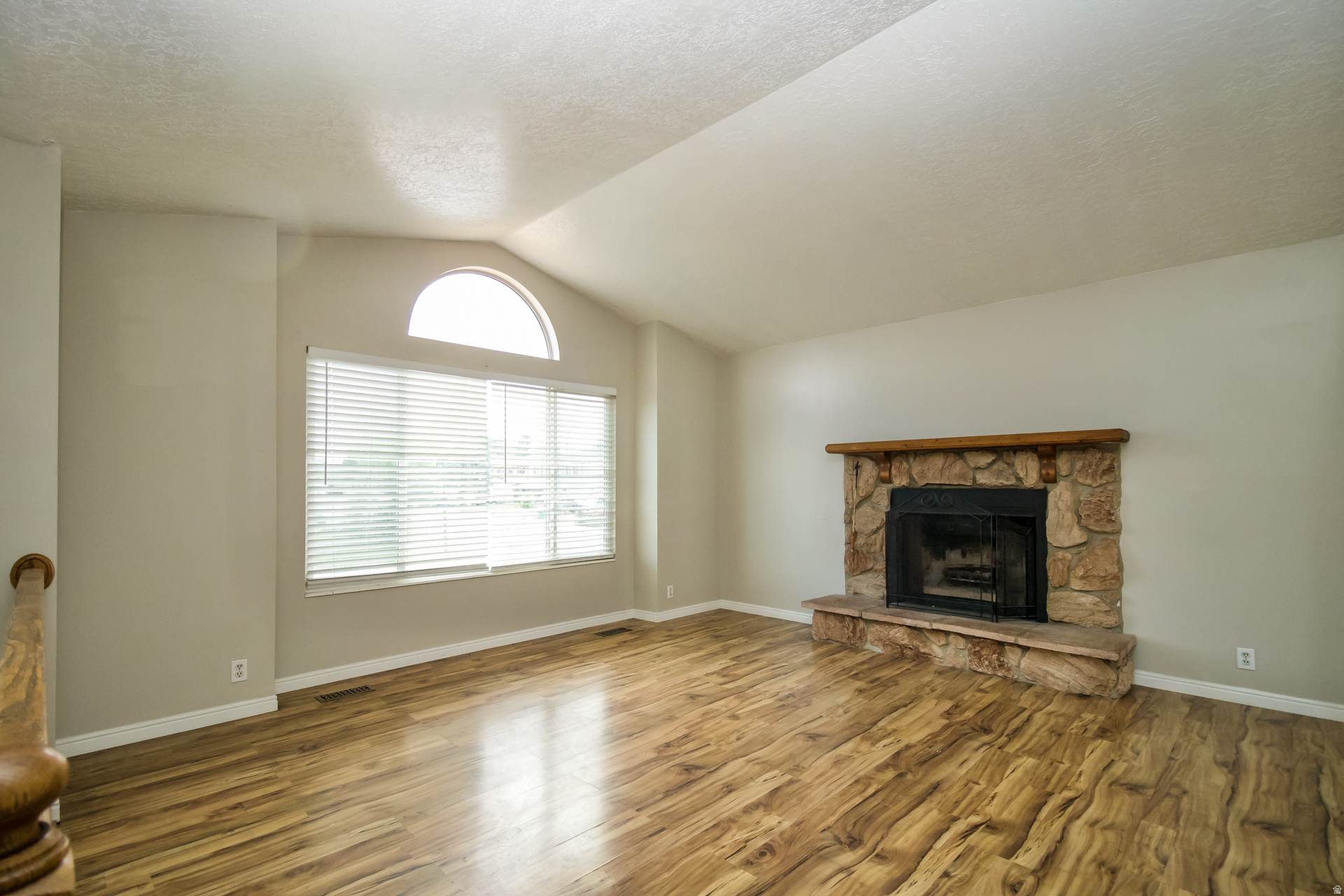 OQUIRRH SHADOWS - Residential