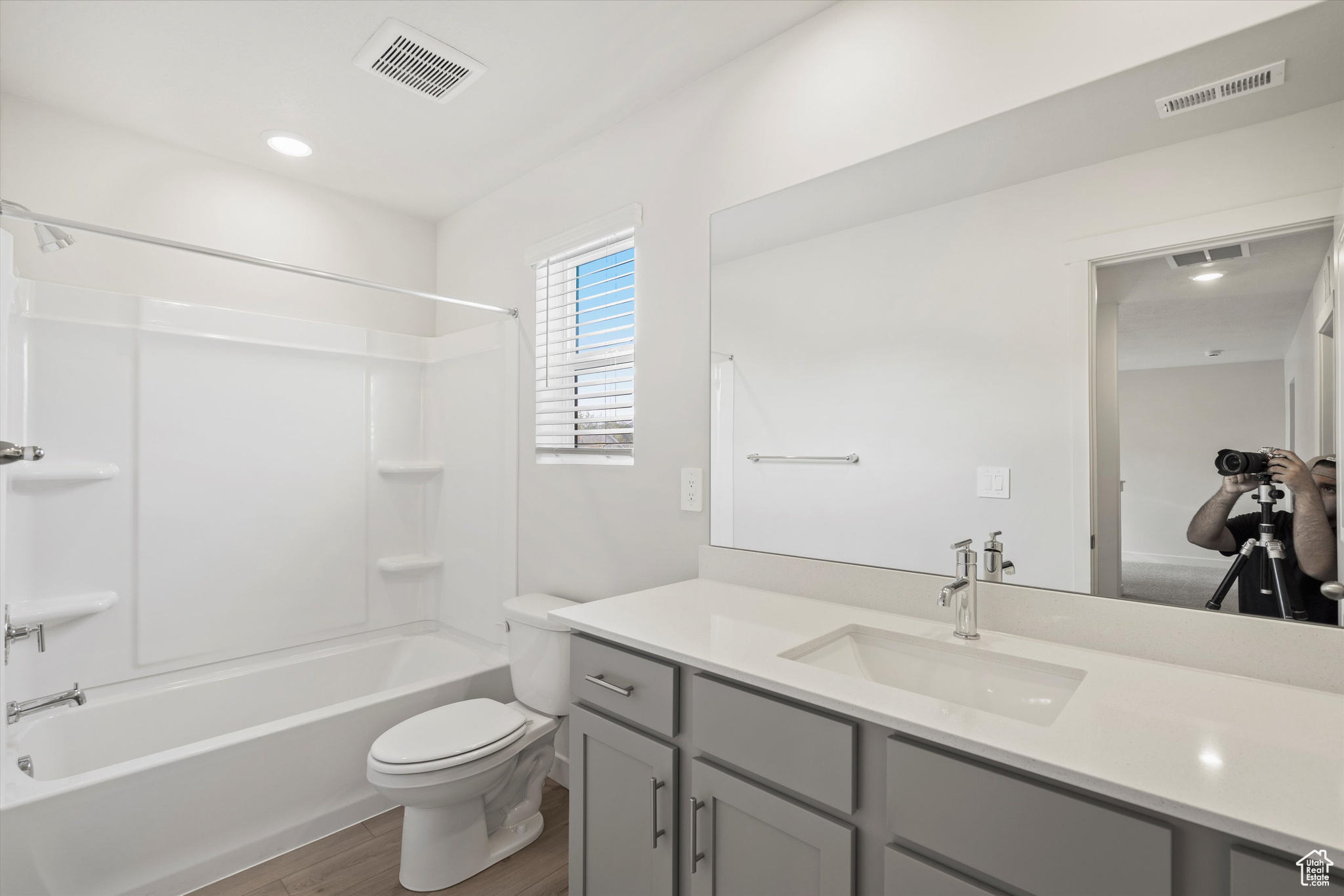 PROSPERTY OVERLAKE - Residential