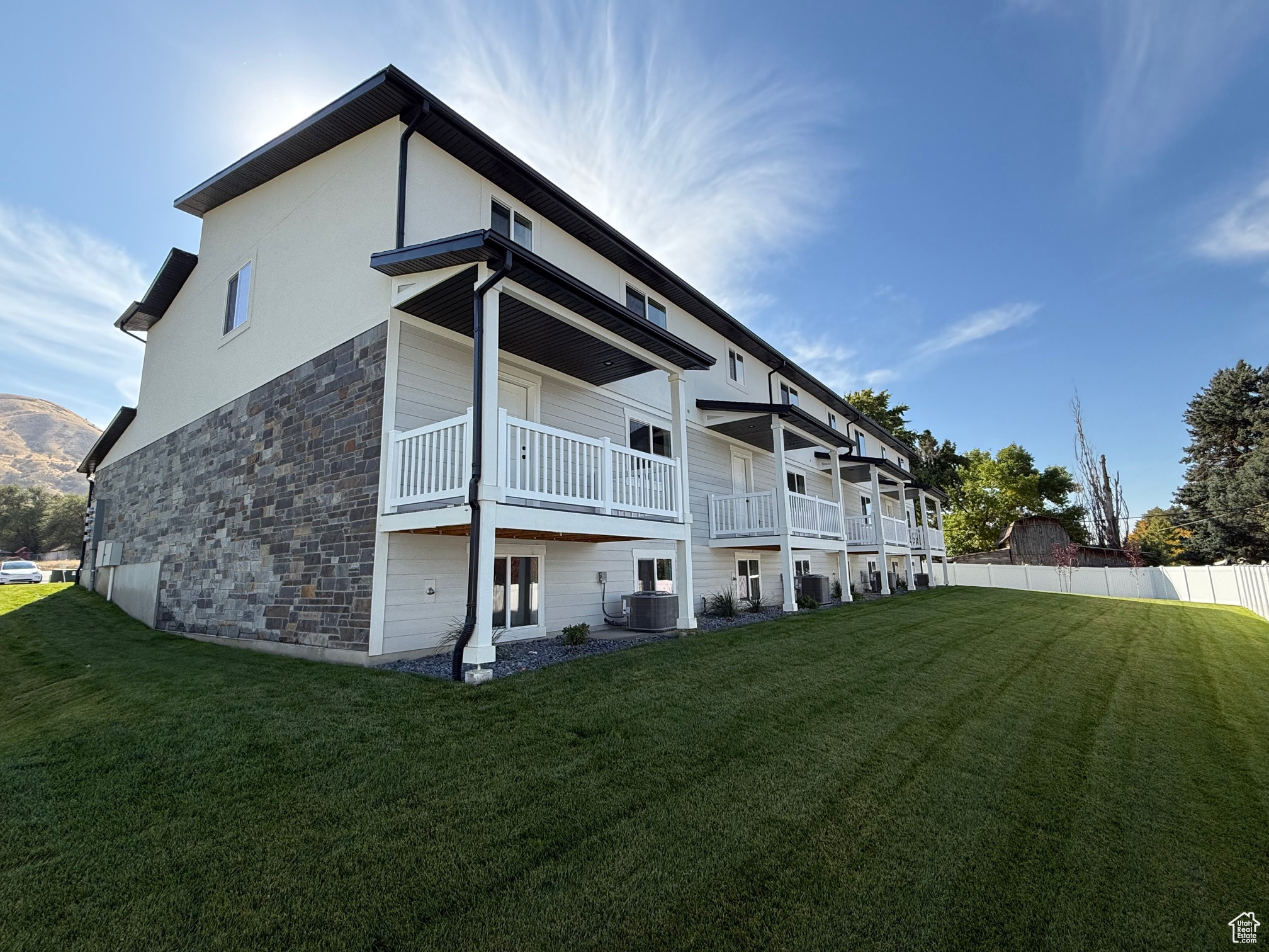 HARMONY COVE - Residential