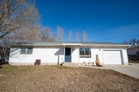 Photo of 458 W 1840 S, Orem, UT 84058 (MLS # 2134769)