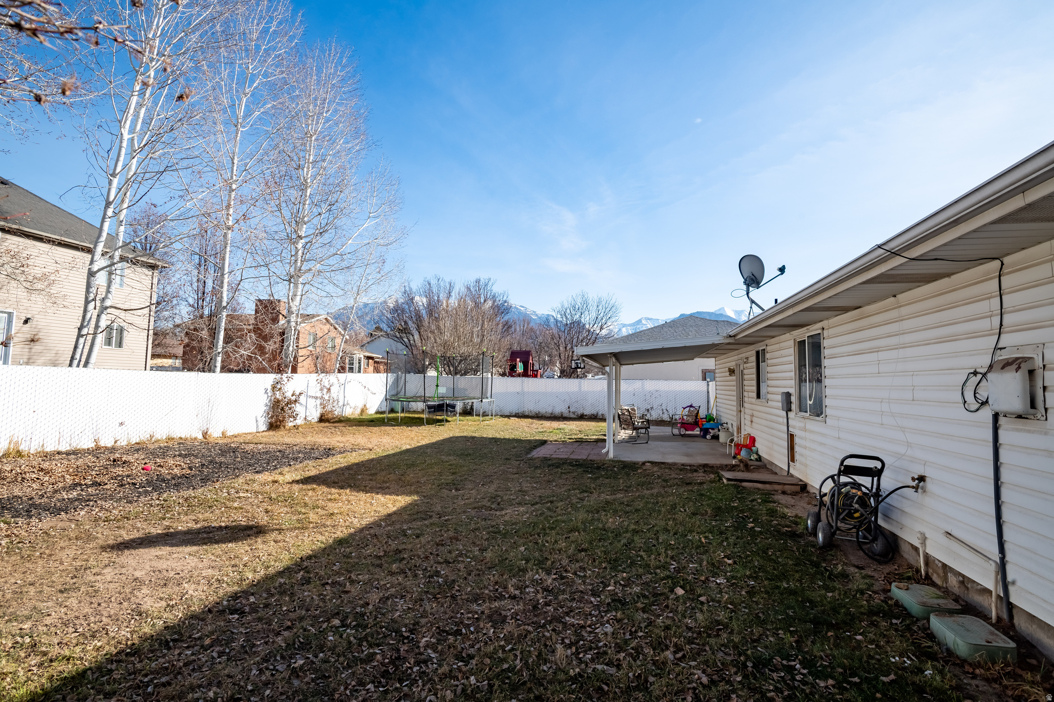 NIELSENS GROVE - Residential