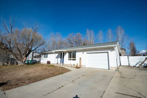 Tiny photo for 458 W 1840 S, Orem, UT 84058 (MLS # 2134769)