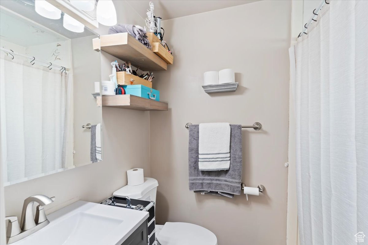 EMERALD HILLS - Residential