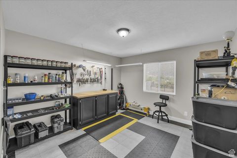 Tiny photo for 715 S PEACHTREE Dr, Toquerville, UT 84774 (MLS # 2116479)