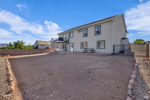 Tiny photo for 715 S PEACHTREE Dr, Toquerville, UT 84774 (MLS # 2116479)