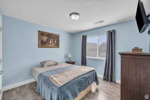 Tiny photo for 715 S PEACHTREE Dr, Toquerville, UT 84774 (MLS # 2116479)