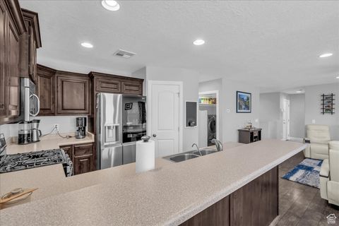 Tiny photo for 715 S PEACHTREE Dr, Toquerville, UT 84774 (MLS # 2116479)