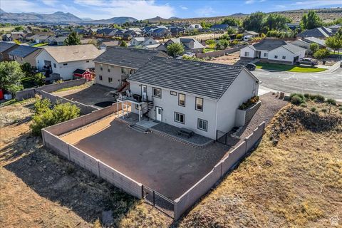 Tiny photo for 715 S PEACHTREE Dr, Toquerville, UT 84774 (MLS # 2116479)