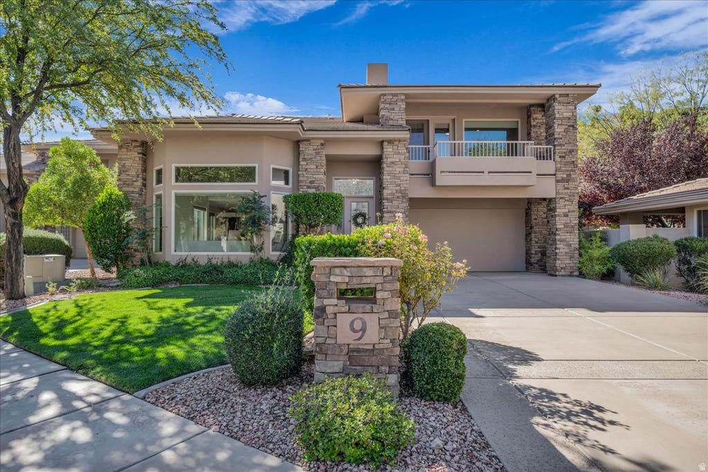 Photo of 2240 E COBALT DR #9, Saint George, UT 84790 (MLS # 2176253)