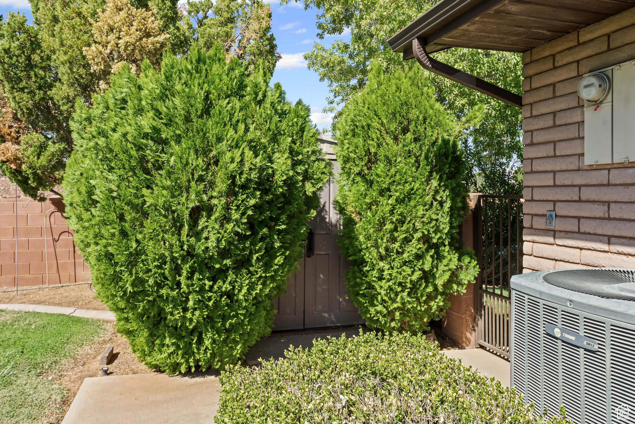 BLOOMINGTON HILLS 1 - Residential