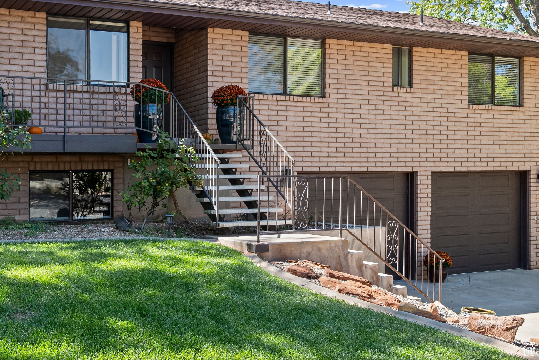 BLOOMINGTON HILLS 1 - Residential