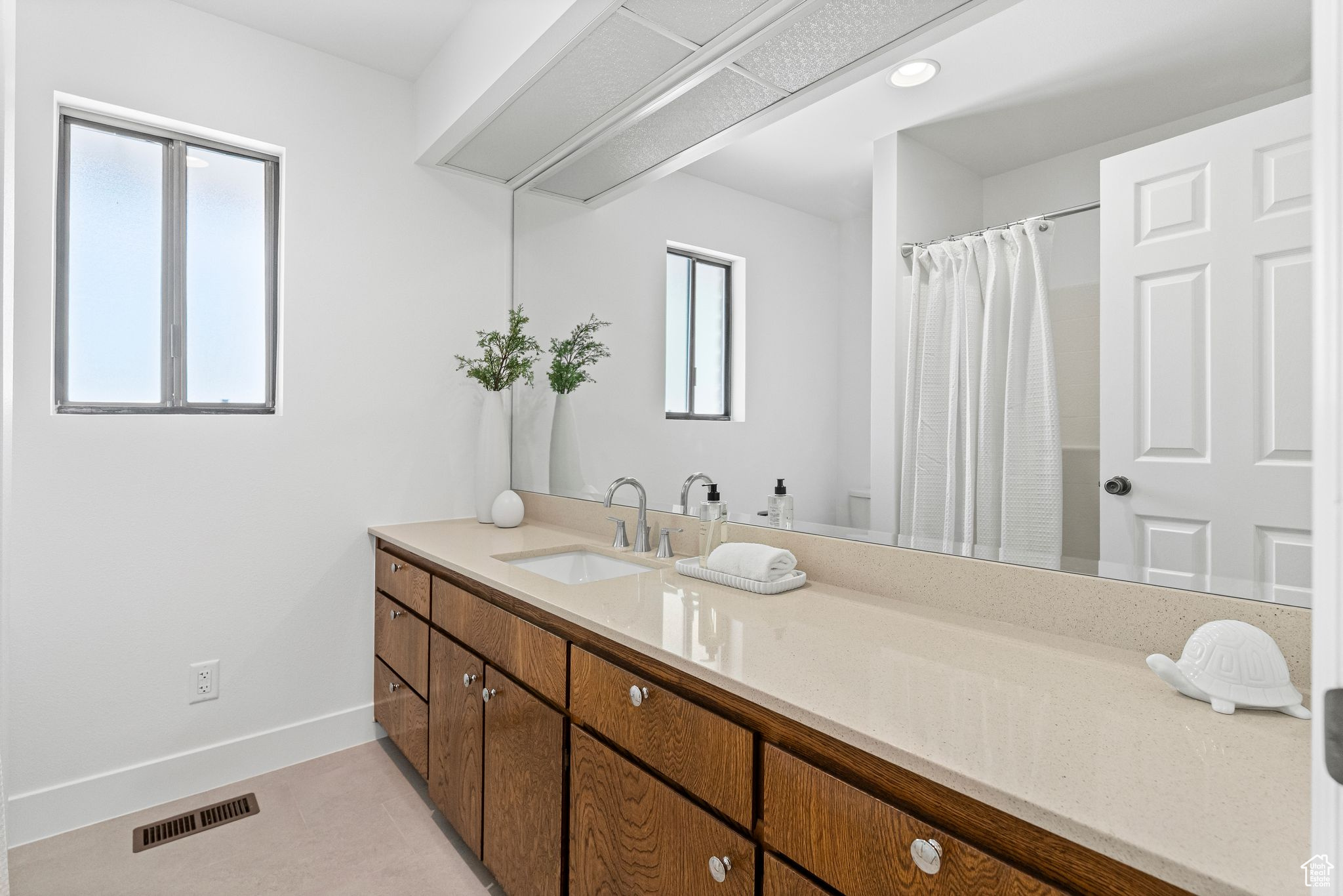 BLOOMINGTON HILLS 1 - Residential
