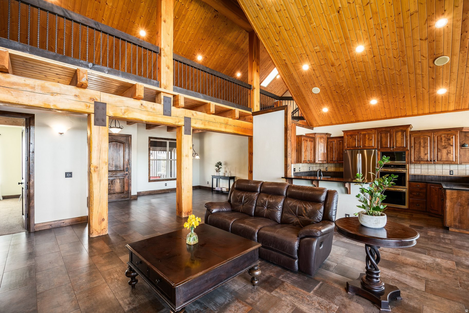 BIG POLE ESTATES - Residential